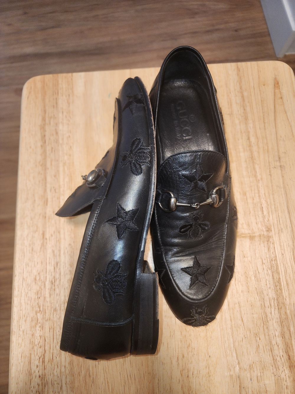 Gucci Men’s Black Leather Horsebit Loafers with Star Embroidery - Picture 4 of 6